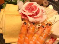 -山川小町·极番烧肉(新地假日广场店)