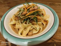 -清真·玛丽亚新疆菜主题餐厅(浙江中路店)