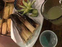 手剥竹笋-石屏会馆