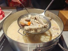 -尚尚仙·酸汤猪手·猪肚鸡火锅(华联万柳购物中心店)