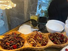 -隔壁老王·家常云南菜(花巷店)