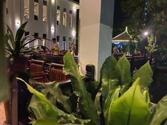 -Neary Khmer Restaurant