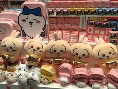 -名创优品(山东青岛华润万象城店)