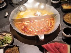 -湊湊火锅·茶憩(杭州湖滨银泰in77店)