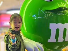 -m豆巧克力世界(上海世茂广场店)