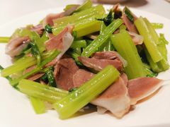 芹菜拌鸭胗-壹只菜·崇明本地特色菜(崇明南门店)