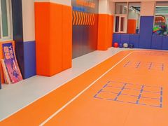 -悦动体能篮球羽毛球网球(三里河店)