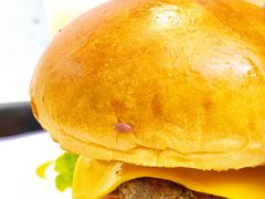 经典芝士牛肉堡-BOLE BURGER波乐堡(高新店)