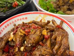 -堂瓦里·33年传统赣菜(第一街区店)