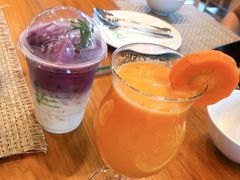 -Chom Cafe and Restaurant