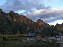 -百里峡七彩艺术小镇