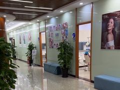 -茂菊口腔连锁(浦东南路店)