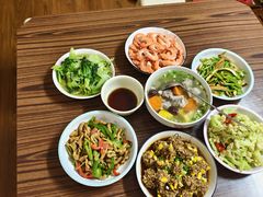 -乐禧母婴全自营月嫂(宝山店)