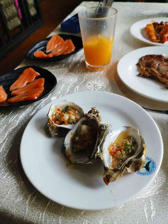 圣琼美食汇-海鲜自助餐厅(吉大店)-"100出头的自助餐这样真的颇失败