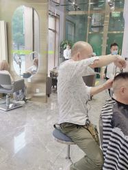 点击看大图 -卡尔诗·科技美肤连锁