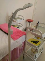 -成都苗方清颜专业祛痘