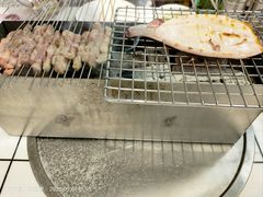 -喜悦小串丹东小黄牛海鲜烧烤大排档(民主广场店)