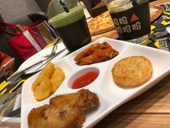-乐凯撒披萨(东方新世界店)