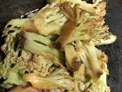 干锅腊肉花菜-避风塘·老港味餐厅(虹口龙之梦店)