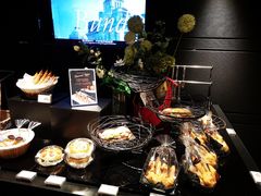 -Salon de The de Joel Robuchon(外滩18号店)