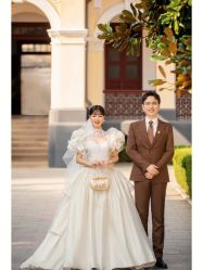 -雪中彩影婚纱摄影·微光艺术中心