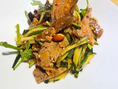 -关东小磨东北菜(上海长风大悦城店)