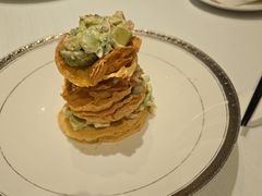 牛油果三文鱼龙虾塔-食廬NOBLE(凯德晶萃店)
