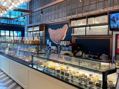 面包甜点陈列柜-牛角村(大族广场店)