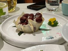 红衣少女-蝶园·装修中(BFC外滩金融中心店)