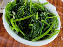 -御霞苑泥烩鸡休闲农庄