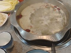 -光头药膳鸡(莱茵小镇店)