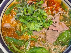 -云阿蛮云南生烫牛肉米线(奉贤路店)