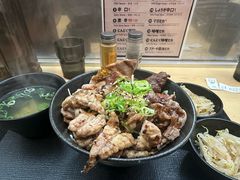 -難波肉劇場