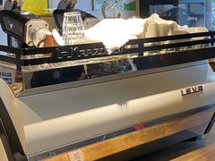 -Metal hands·铁手咖啡