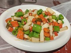 泡椒藕带-羊子两室一厅(八一广场店)