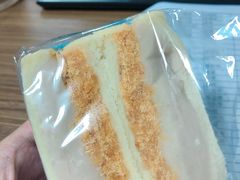 -沁屋面包店(人民东路店)