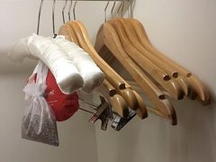 衣架-上海证大美爵酒店