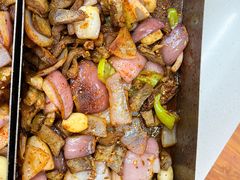 戳滩羊肉-老东镇啤酒屋海鲜加工·蒸汽海鲜·海鲜烧烤(台东店)