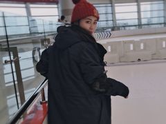 -成都冰纷万象滑冰场