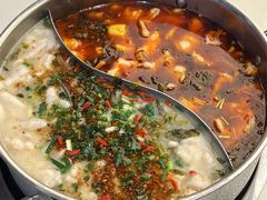 -德林酸菜鱼火锅(南丹店)