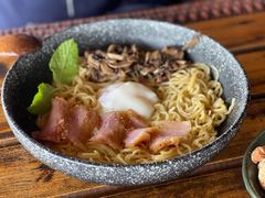 -千金一碗·宝岛一村(韩国街店)