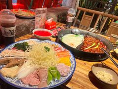 -周小明火锅(黑金冠社区店)