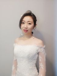 -艾米丽婚纱礼服