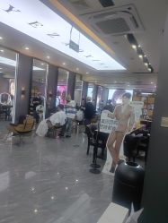 -藤野造型烫染·漂发