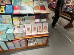 -西西弗书店&矢量咖啡(凯德晶萃广场店)