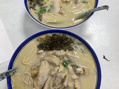 -明呈黄鱼面馆(斜土路店)