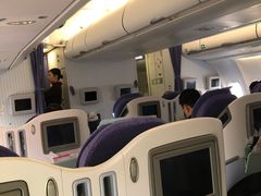 -东方航空(虹桥路店)