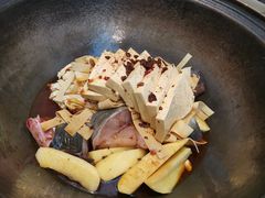 -小媳妇铁锅炖鱼(世博园店)