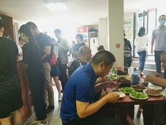-宝瑞门钉肉饼店