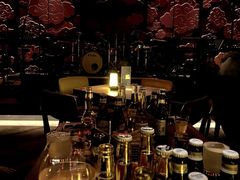 -FOUR PLAY BAR